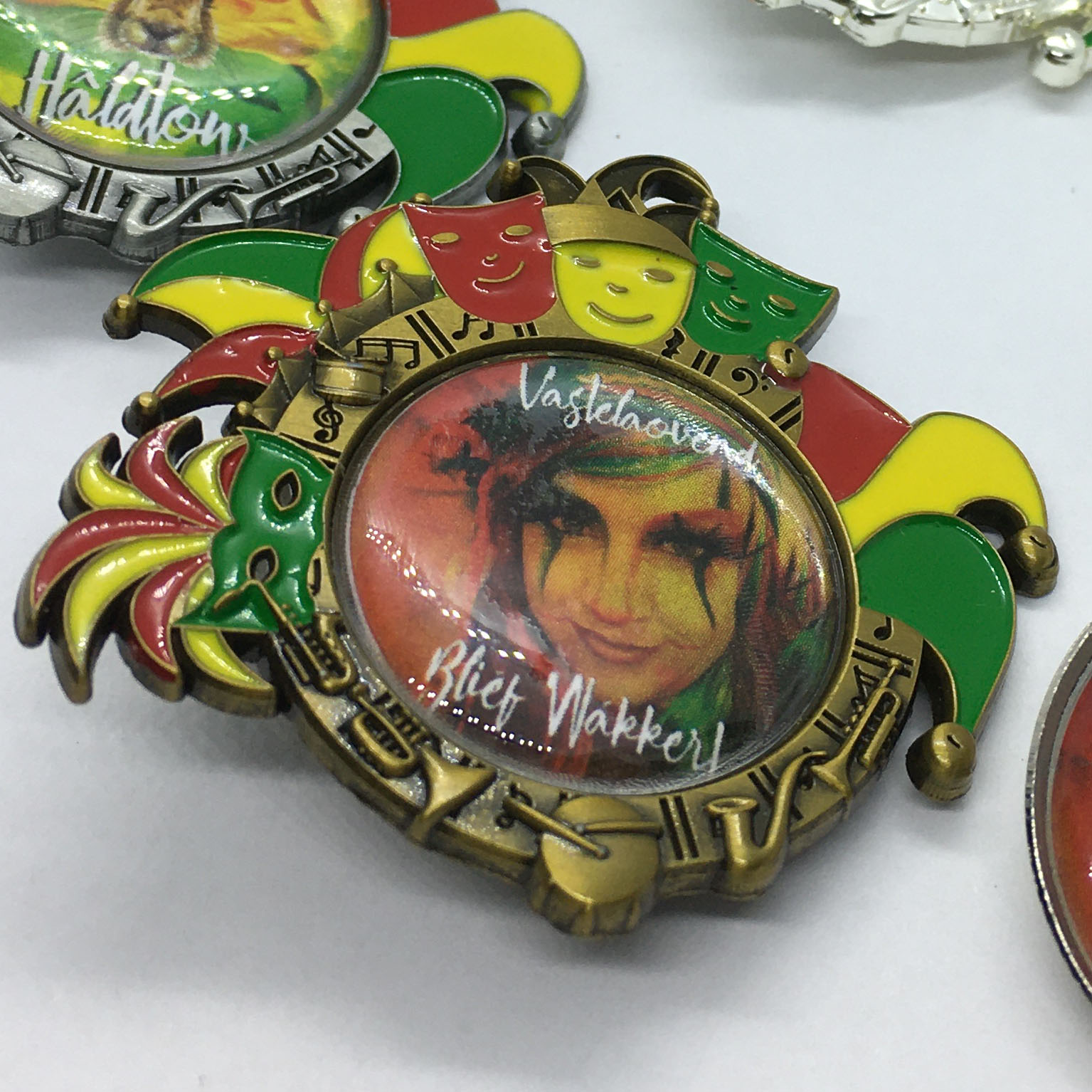 Pin Vastelaovend blief wakker, doming, special